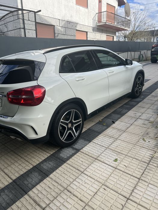 Mercedes GLA 220d AMG line 4-matic