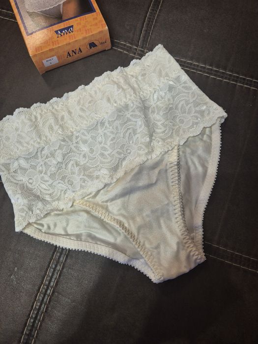 Bielizna modelujące majtki ściągające  S nowe