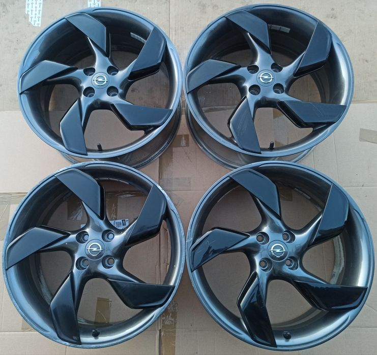 Felgi Oryginał Opel OPC Adam Corsa Meriva Carl Viva 7,5Jx18 ET47 4x100