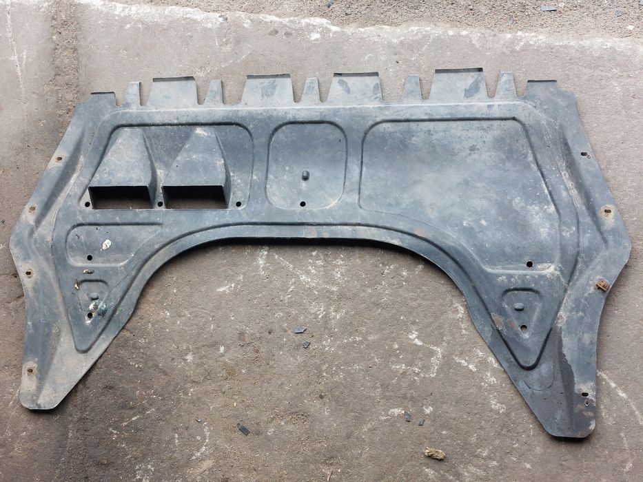 osłona dolna pod silnik 1.4 1.8 tsi 1k0825237j vw golf v leon ii octav