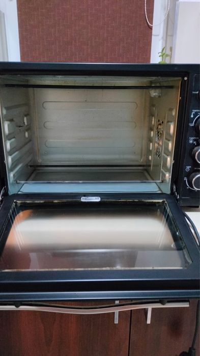 Mini piekarnik TURBOTRONIC TT-EV45 Czarny