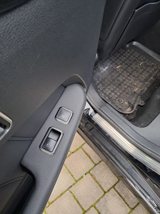Mercedes Benz W212 E-klasa 350CDI 265km 4-matic model 2012r