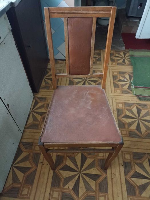 Стілець ціна за один!