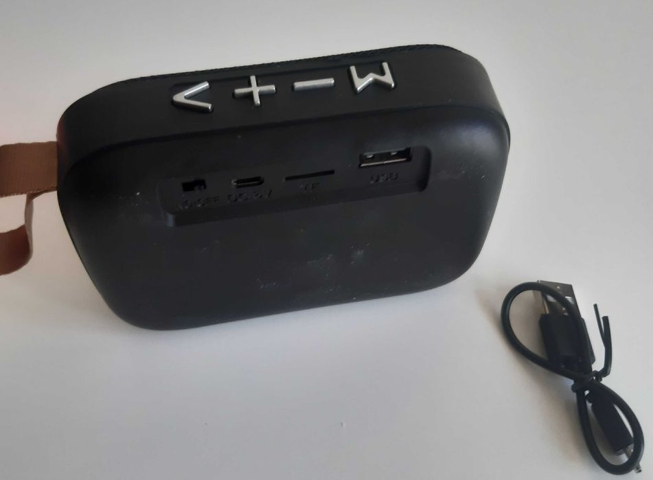 Mini Coluna Som Bluetooth 3W USB microSD Rádio FM Nova