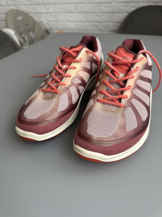 Кросівки ecco 38 рощмір