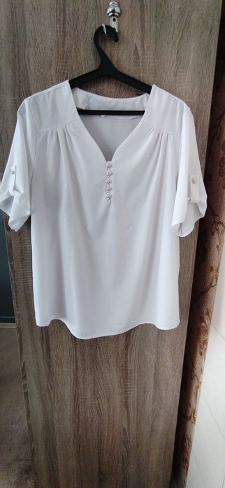 Б/У блуза біла (в гарному стані)