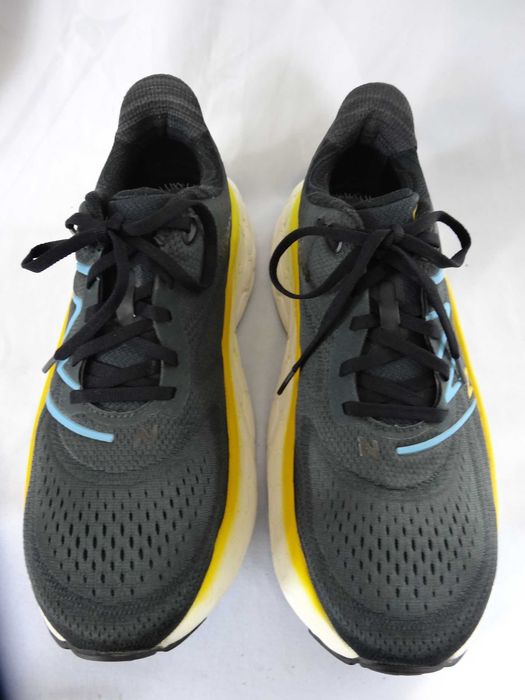 Buty NEW BALANCE Fresh Foam X More V4 roz 45 Bieganie Sportowe