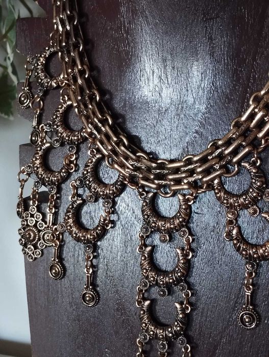 Colar Dourado Grande