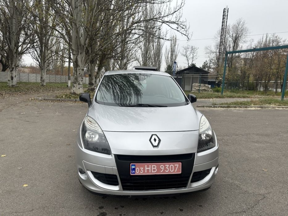 Авто рено сценик 2011. 1.6 дизель