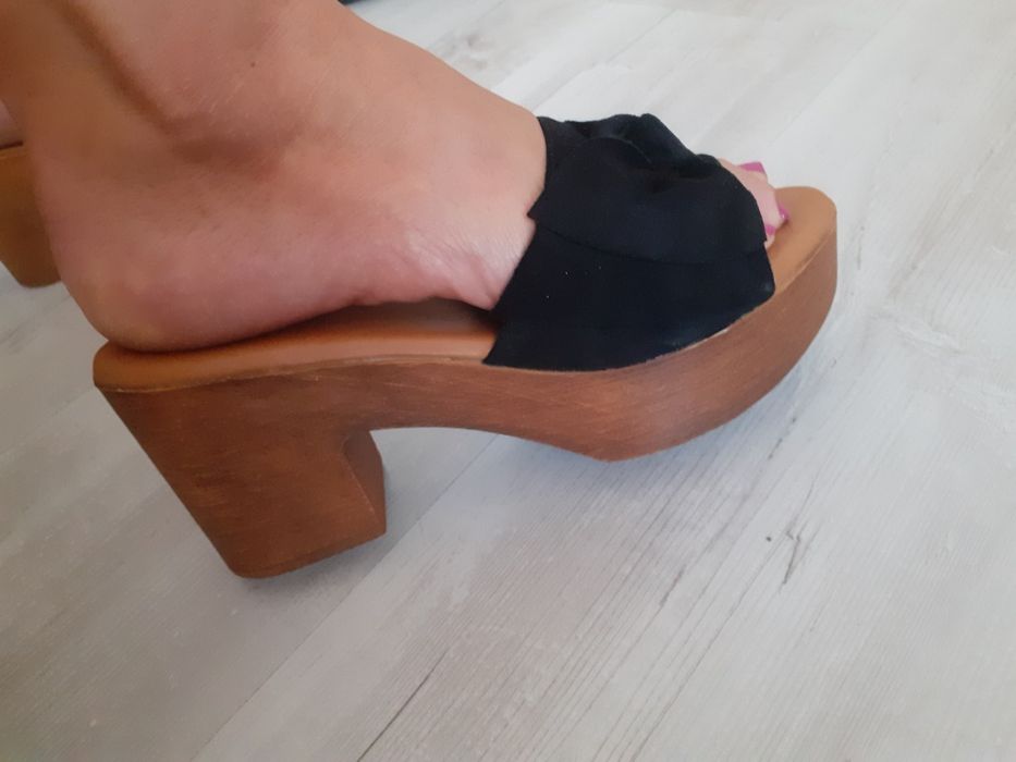 Używane klapki na słupku