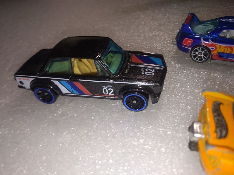 4 carros antigos hot wheels