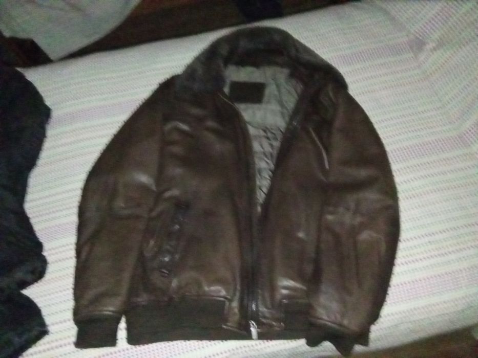 Vendo blusão de cabedal