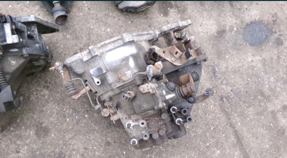 МКПП 2.0 4WD Mitsubishi Outlander (CU) 2003-2008 MN132 Роздатка