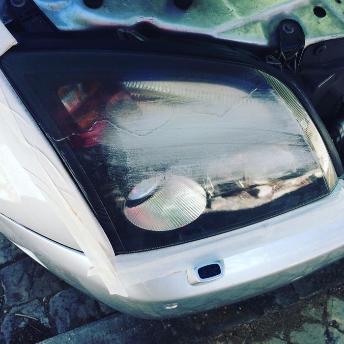 Polimento e restauro de faróis auto