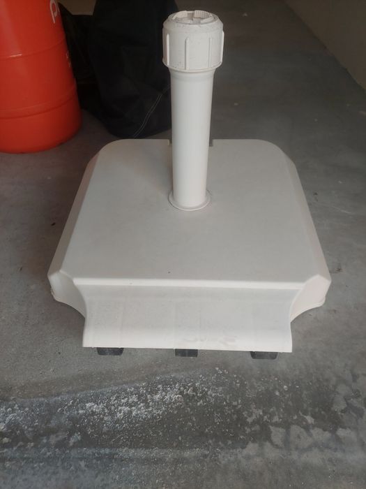 Base suporte para chapéu de sol