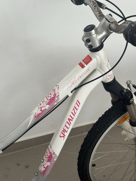 Bicicleta criança rosa cinza e branco Specialized Hotrock 20”