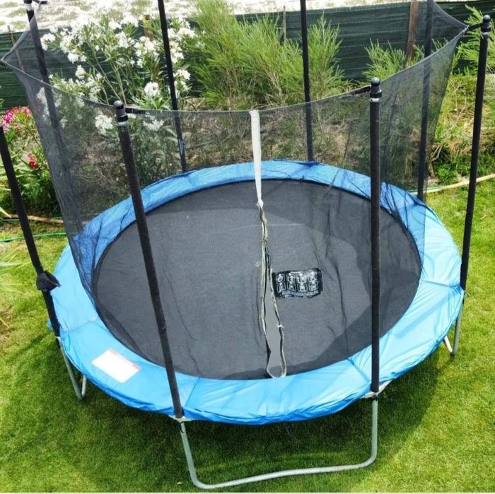 ALUGUER Trampolim/pula pula