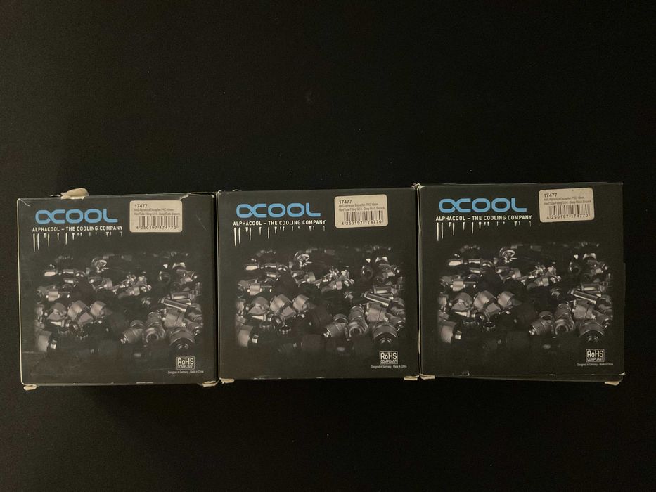 Alphacool Eiszapfen PRO 16mm HardTube - Deep Black