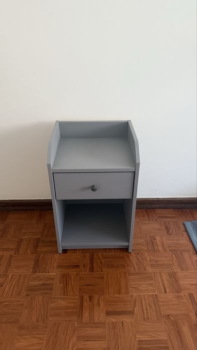 Mesa de cabeceira Ikea