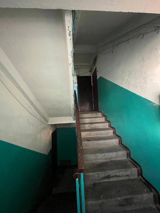 Продам 3-комн квартиру в районе Космонавтов ул.
