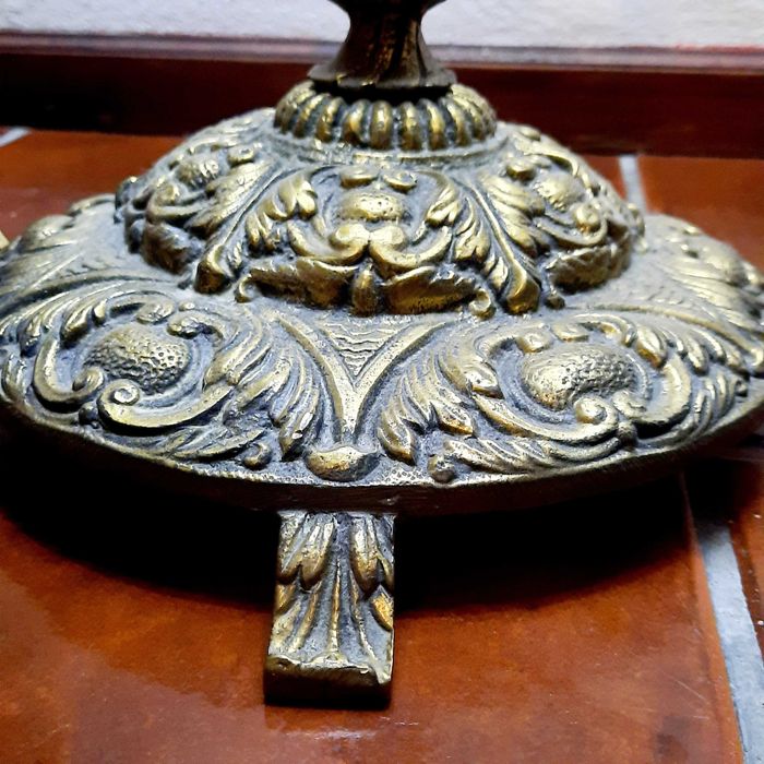 Candeeiro de chão estilo retro