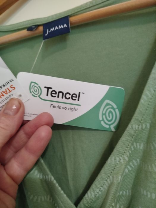 Сукня для годуючих мам