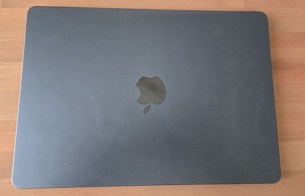 Macbook Air M1 2024