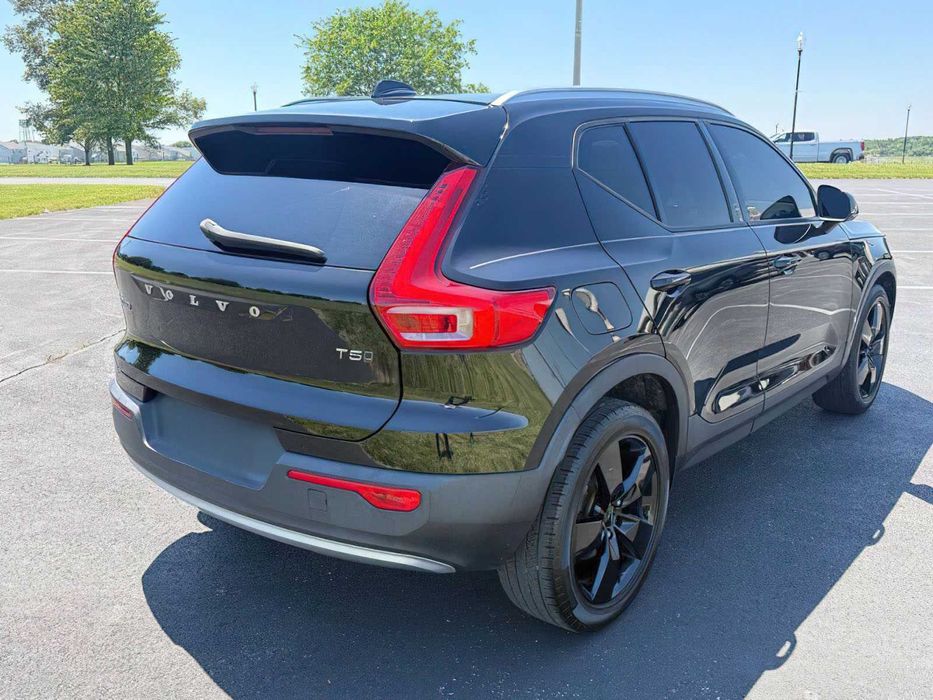 Volvo XC40 T5 Momentum      2019