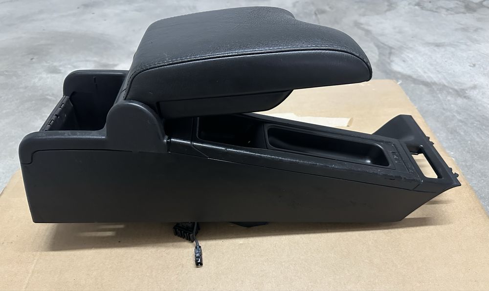 Apoio de braço + consola central Bmw E46 Série 3 Sedan, E46 Touring, E46 Compact de 1998 a 2005