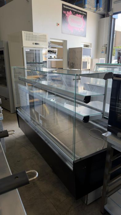 Vitrine refrigerada infrico