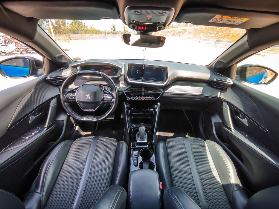 Peugeot 208 GT Elétrico