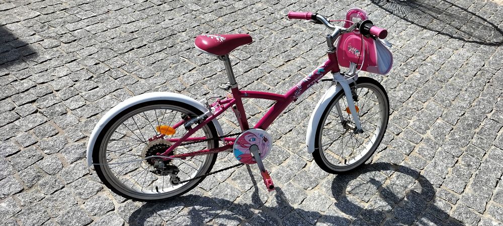 Bicicleta menina