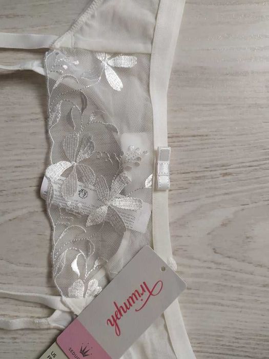 Nowy pas do pończoch Triumph rozm. S