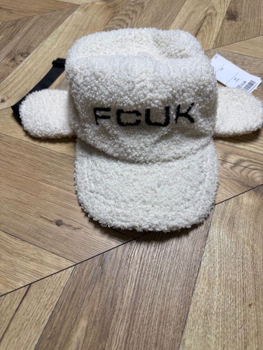 Тепла кепка FCUK French Connection з вушками, нова з бірками