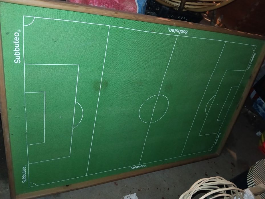 Subbuteo (edição dos anos 80/90) completo na caixa original + Campo de subbuteo montado em prancha