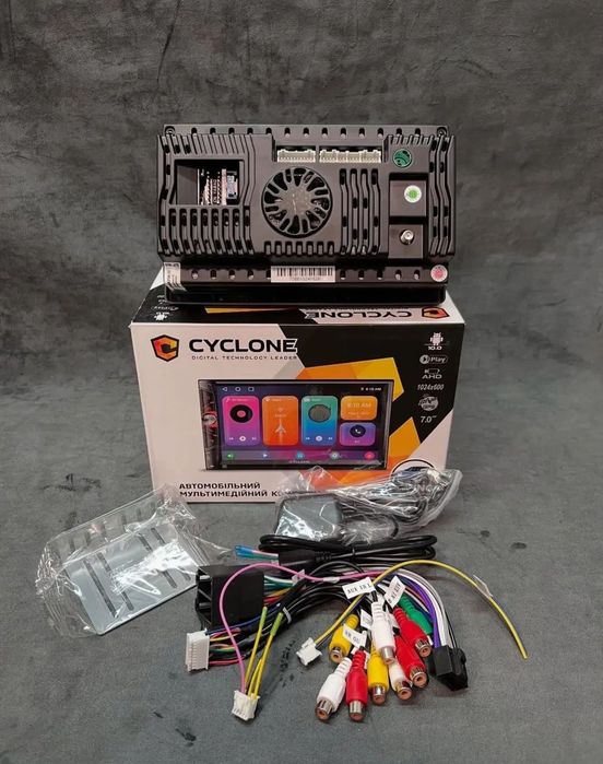 Магнітола 2 Дін Cyclone MP 7086V3 Android 2/32Gb CarPlay Android Auto