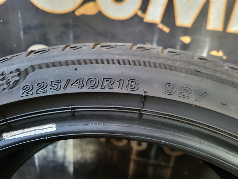 Opony letnie 225/40/18 Bridgestone 22rok