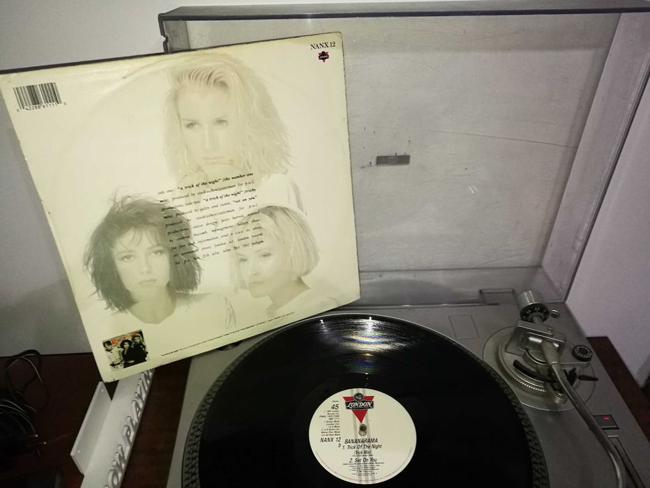 BANANARAMA - A Tricky Of The Night MAXI