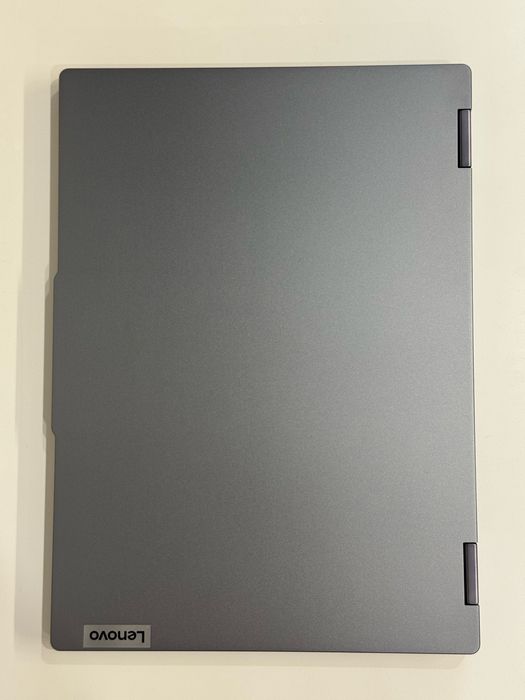 Трансформер 16" IPS Lenovo IdeaPad 5 2in1 AMD Ryzen 7 8845HS 16/512GB SSD