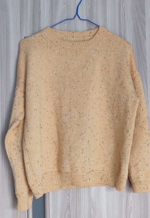 Светр стильний шикарний, ручна в'язка