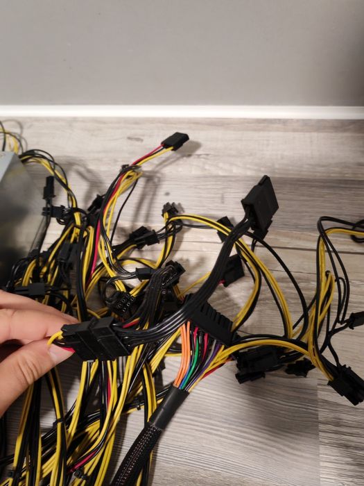 LC1800 1800W PSU64585196605315121