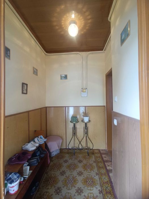 КВАРТИРА:94кв.м,ЦЕНТР,ІСТОРИЧНА ЗАБУДОВА,відмінний стан,підвал 45кв.м.