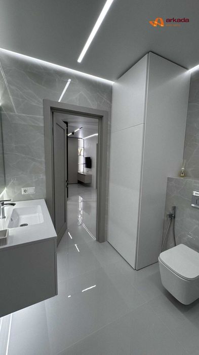 Продаж 2-кімнатної квартири в ЦЕНТРІ ! ПОРУЧ ЦЕНТР ! Продаж квартири !