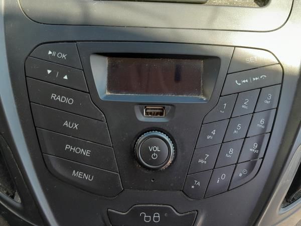 Rádio / auto-rádio FORD Transit Courier I