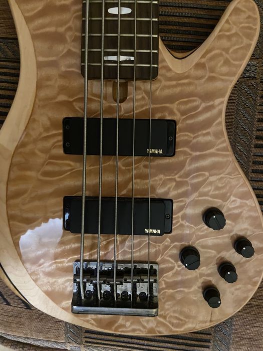 Yamaha TRB-1005 J Natural 5-String Active Bass Guitar