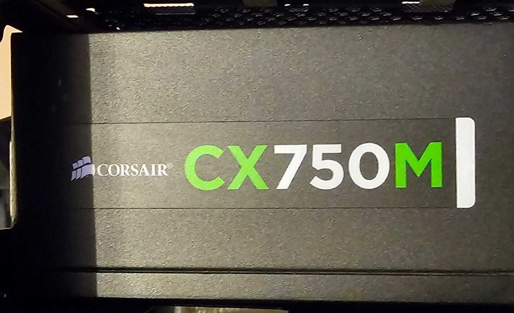 Komputer do gier KING RYZEN 7 8700 /32GB DDR5 /1TB /RTX 5070 12GB /