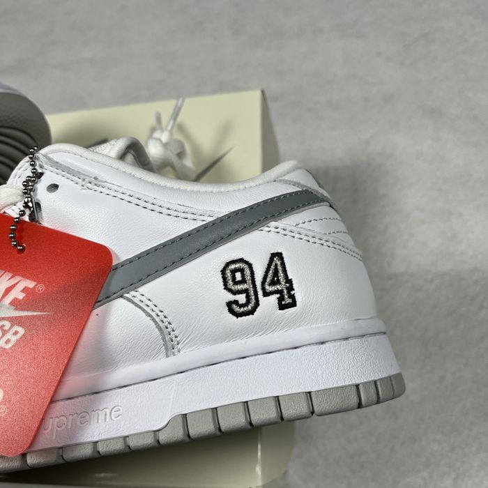 Nike SB Dunk Low Supreme 94 White Matellic Silver Tamanho 39