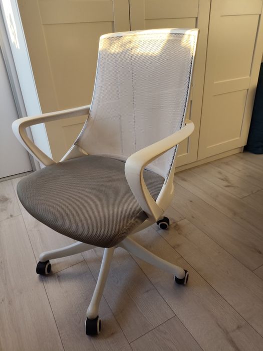 Krzesło obrotowe biurowe