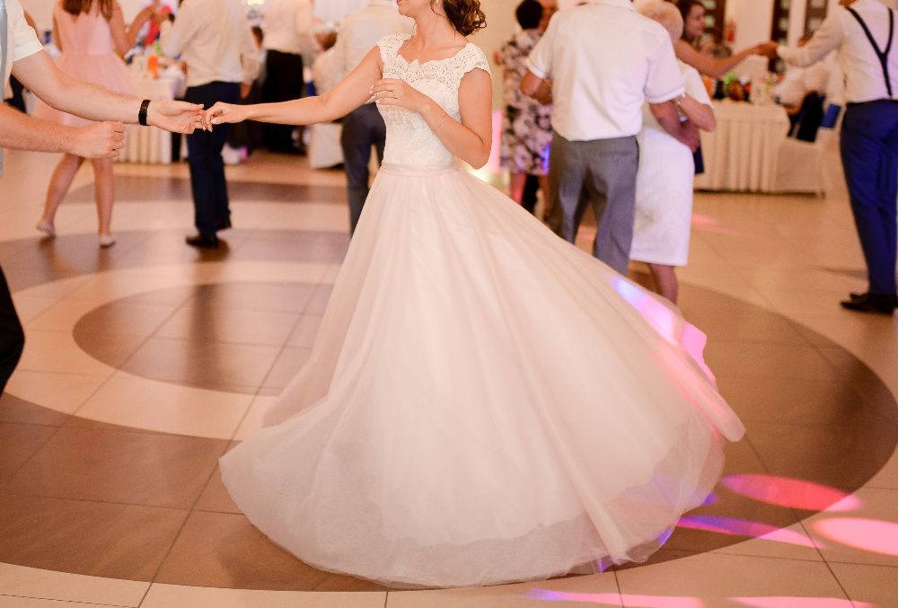 Zjawiskowa suknia ślubna