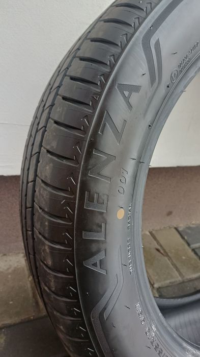 Komplet opon Bridgestone Alenza 225/55R19